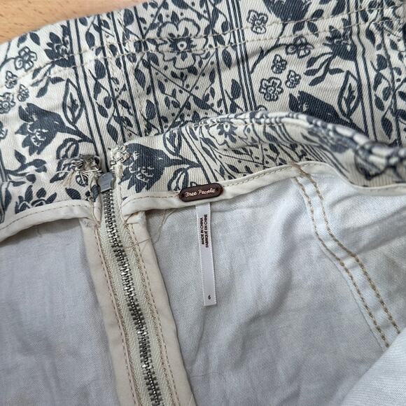 Free People Modern Femme Novelty A-Line Skirt in Neutral Floral Bohemian size 6 - Picture 6 of 8